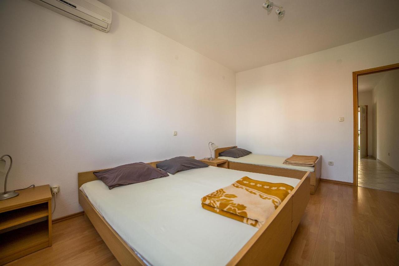 Apartments Grulovic ซรีมา ภายนอก รูปภาพ