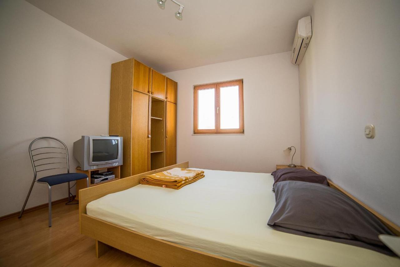 Apartments Grulovic ซรีมา ภายนอก รูปภาพ
