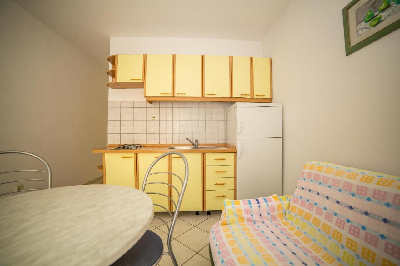 Apartments Grulovic ซรีมา ภายนอก รูปภาพ